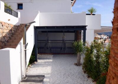 La Herradura Casa Vista Divina Shower in the garden