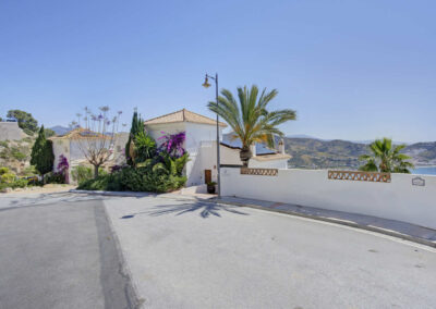 Casa-Vista-Divina_Front-of-the-house