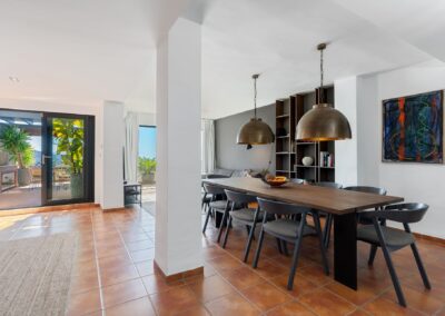 Casa-Vista-Divina_Main-floor_living-room