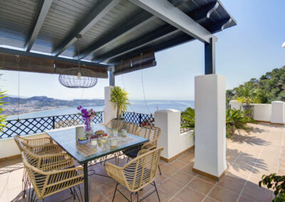 Casa-Vista-Divina_Main-floor_terrace